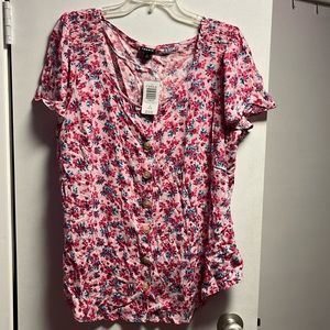 NWT Torrid Pink Floral Top Size 1